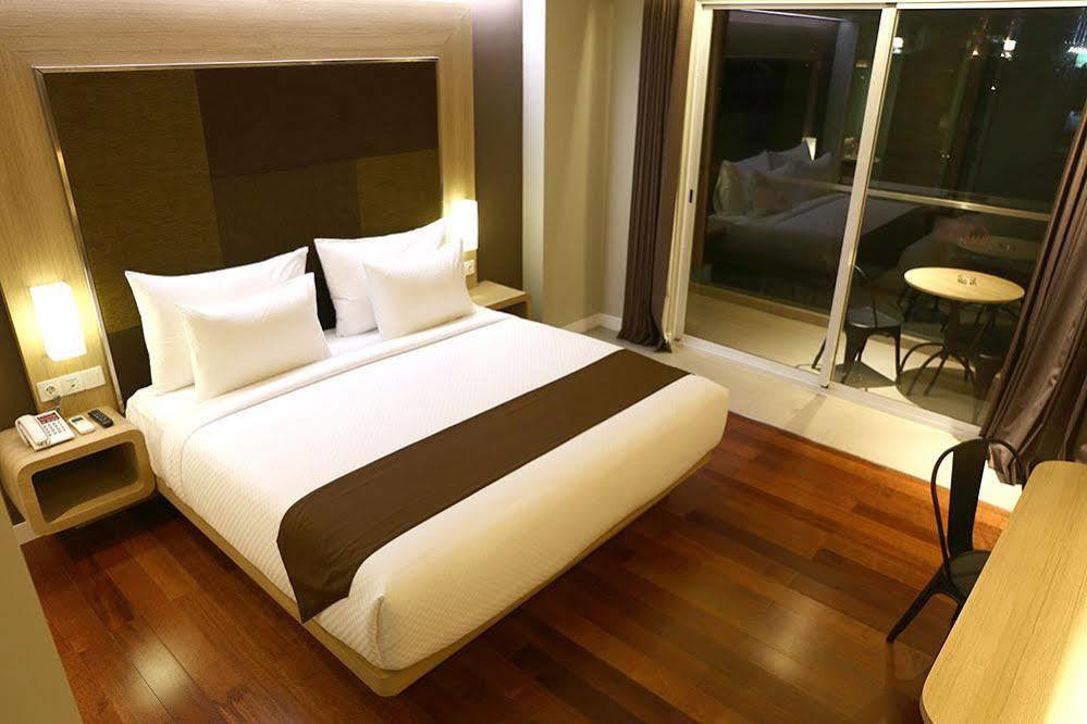 Grand Citihub Hotel @Kajoetangan Malang Exterior foto