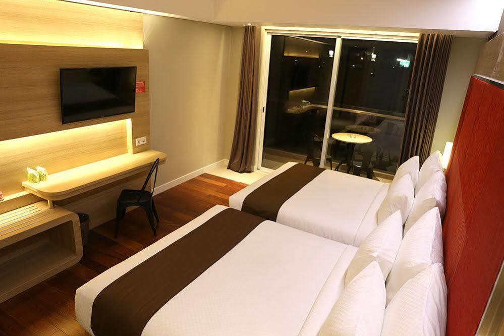 Grand Citihub Hotel @Kajoetangan Malang Exterior foto