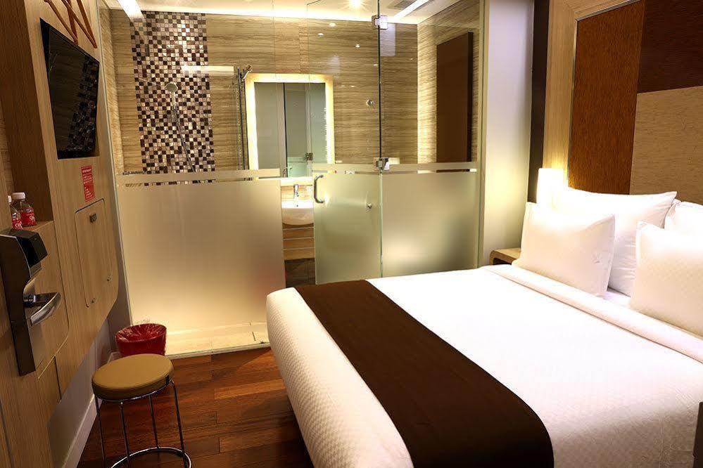 Grand Citihub Hotel @Kajoetangan Malang Exterior foto